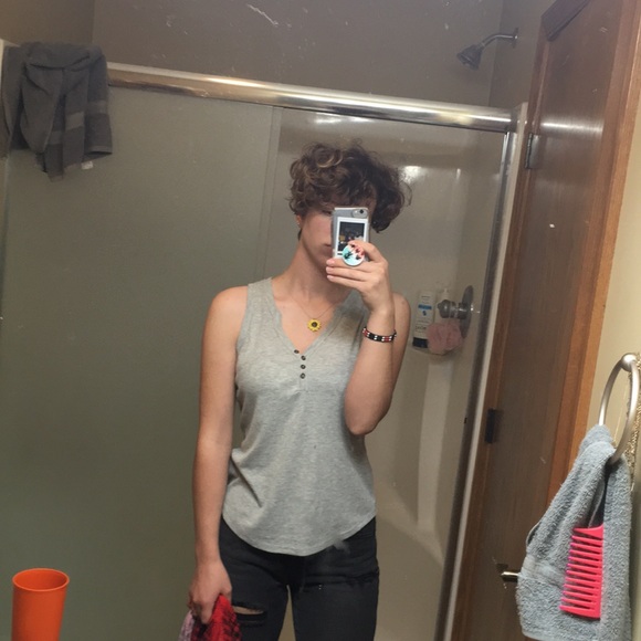 Tank top with shaw - Picture 2 of 3